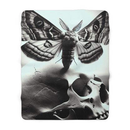 Sherpa Fleece Blanket with Moth Skull Design